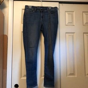Old Navy Curvy Mid-rise Jean